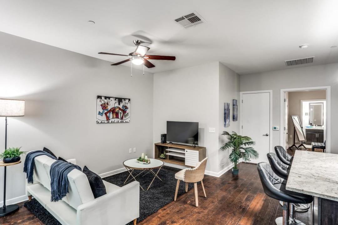 Apartment Stunning 2br Cozysuites With Lounge, Gym