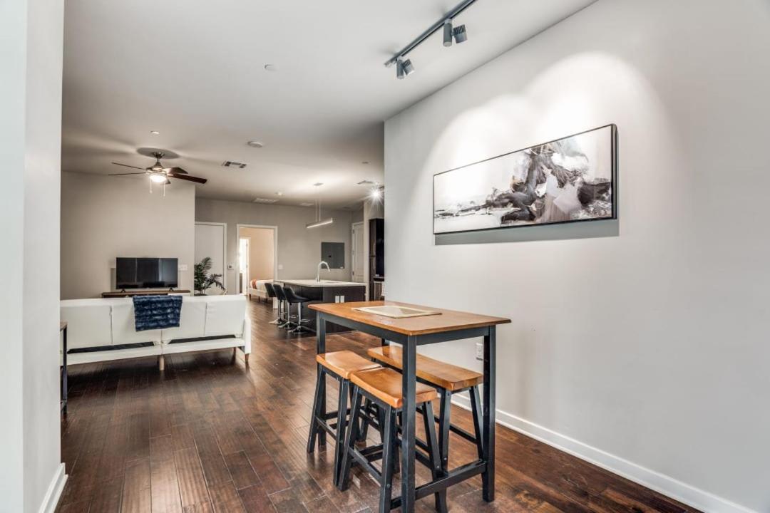 Apartment Stunning 2br Cozysuites With Lounge, Gym