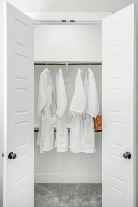 Glam Paradise 5brs Downtown Holiday home Dallas