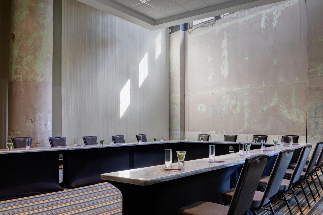 Aloft Downtown Hotel 3*