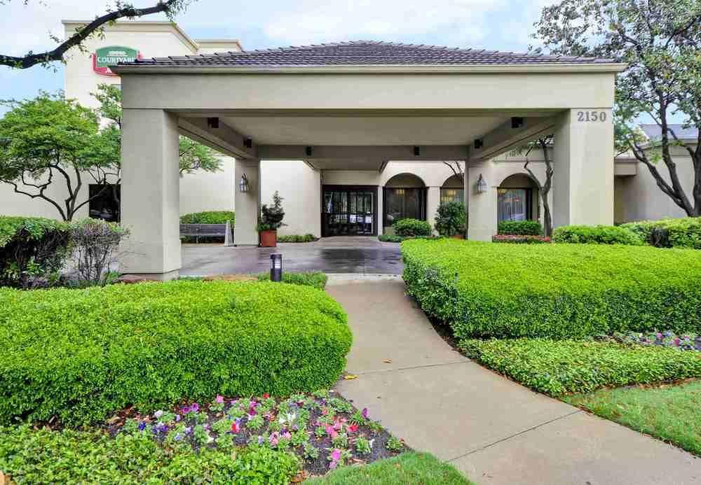 Courtyard Medical Market Center