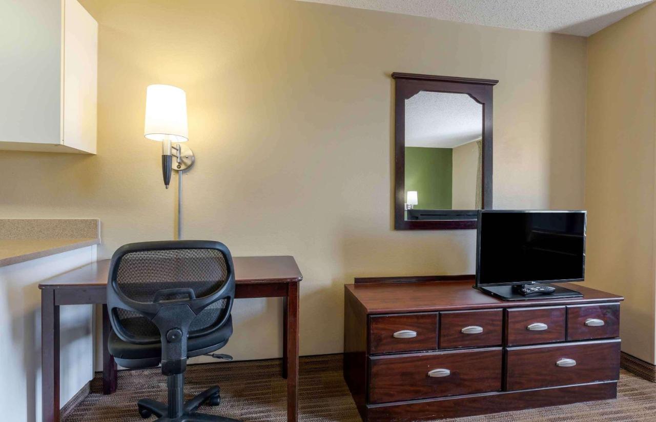 Extended America - - Greenville Avenue 2* Dallas