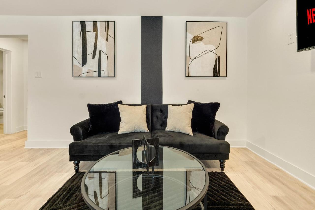 Apartment Queen Near Downtown Free Parking *