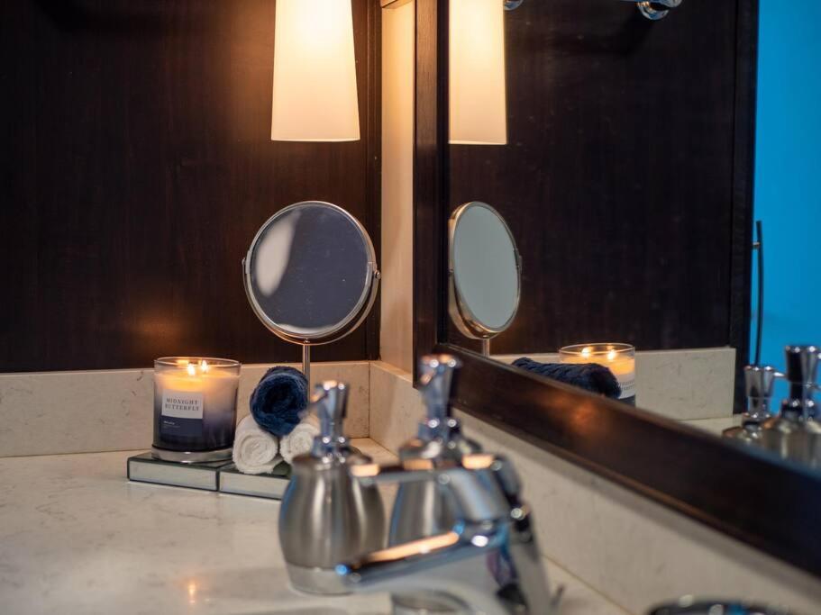 Downtown Luxe Skyline Haven. Dallas
