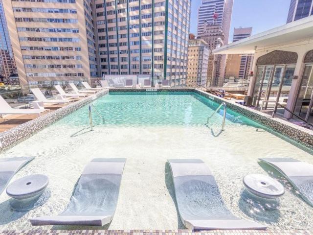 Downtown Luxe Skyline Haven. Dallas