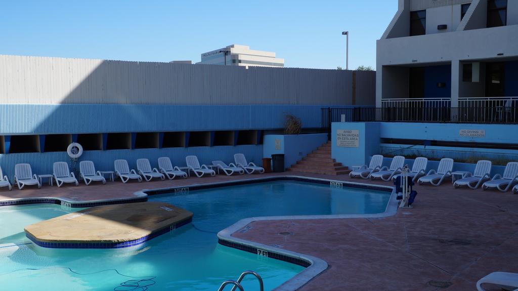 Hotel Field &