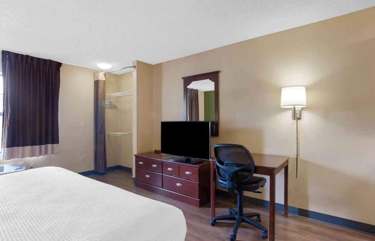 Extended America - - Greenville Avenue 2* Dallas