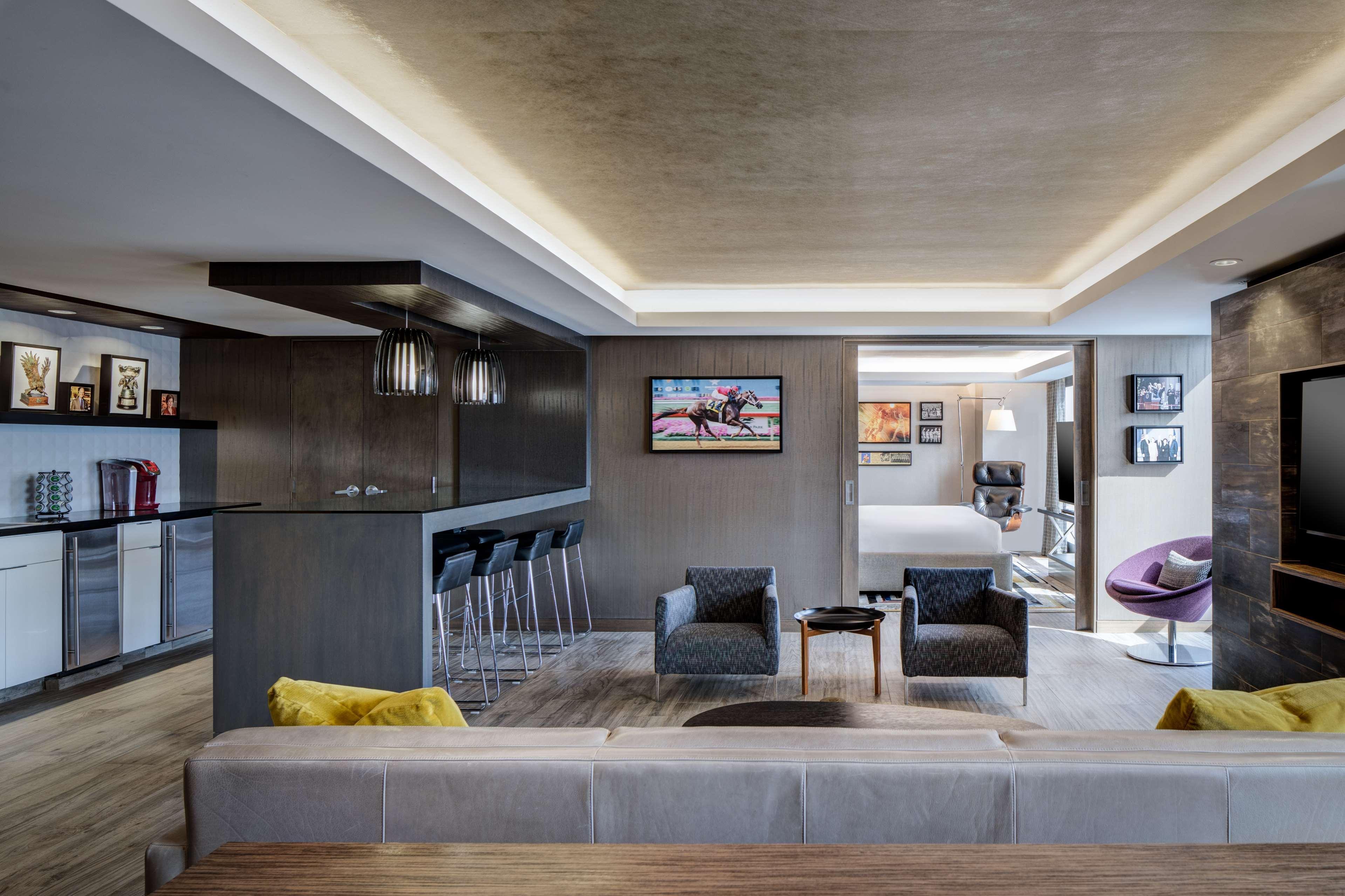 Hyatt Regency Hotel 4*