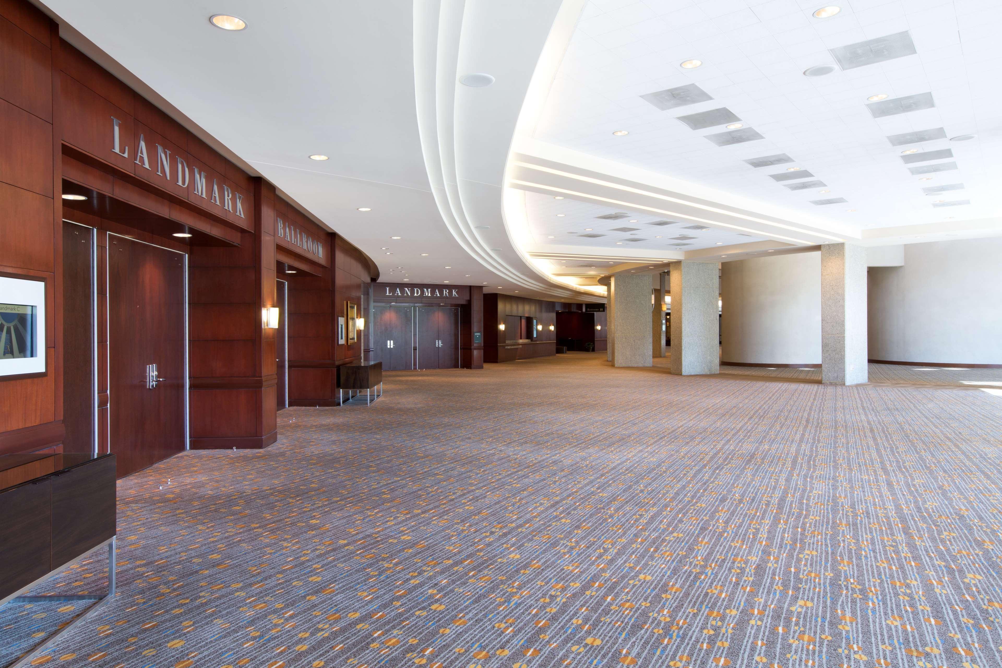 Hyatt Regency Hotel 4*