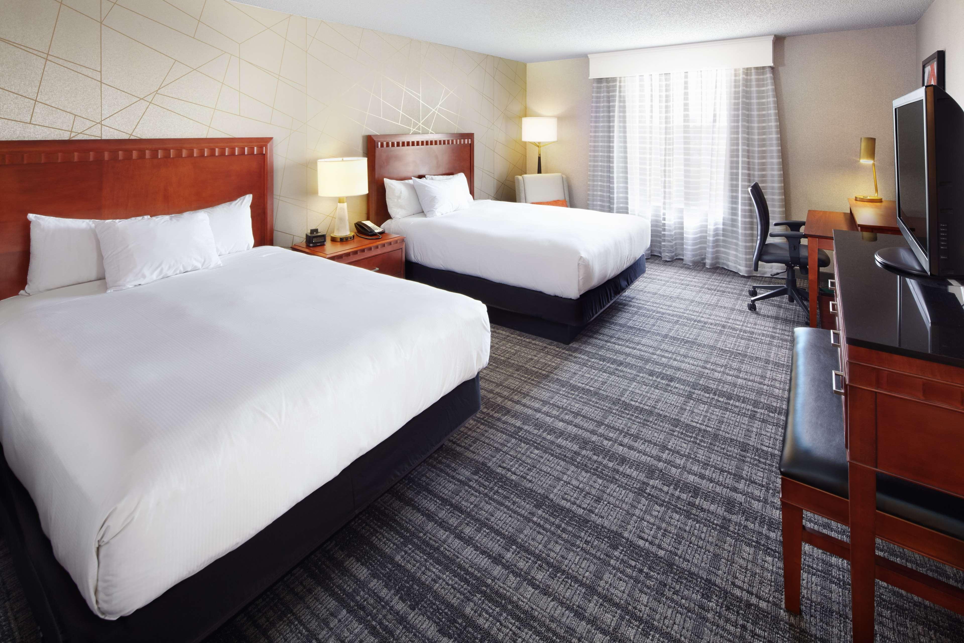 Hotel Doubletree By Hilton Near The Galleria Dallas