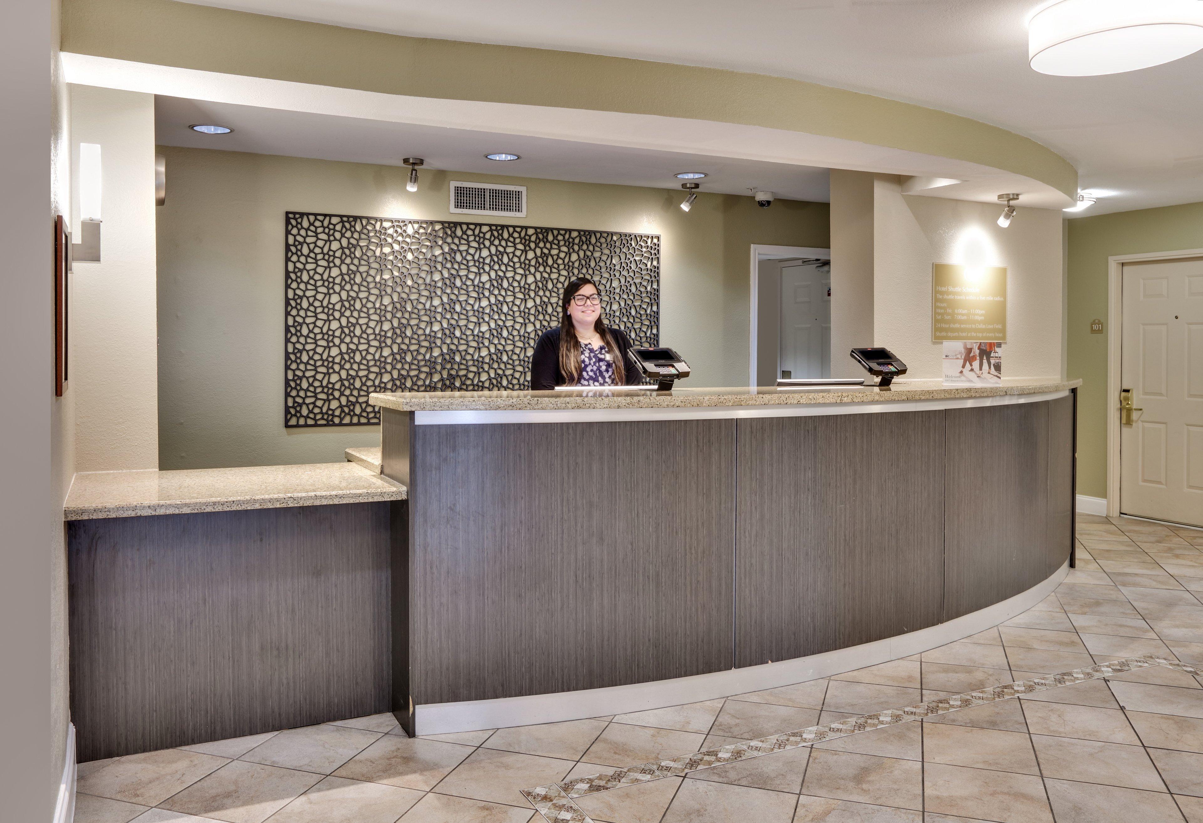 Hotel Candlewood Market Center-love Field By Ihg