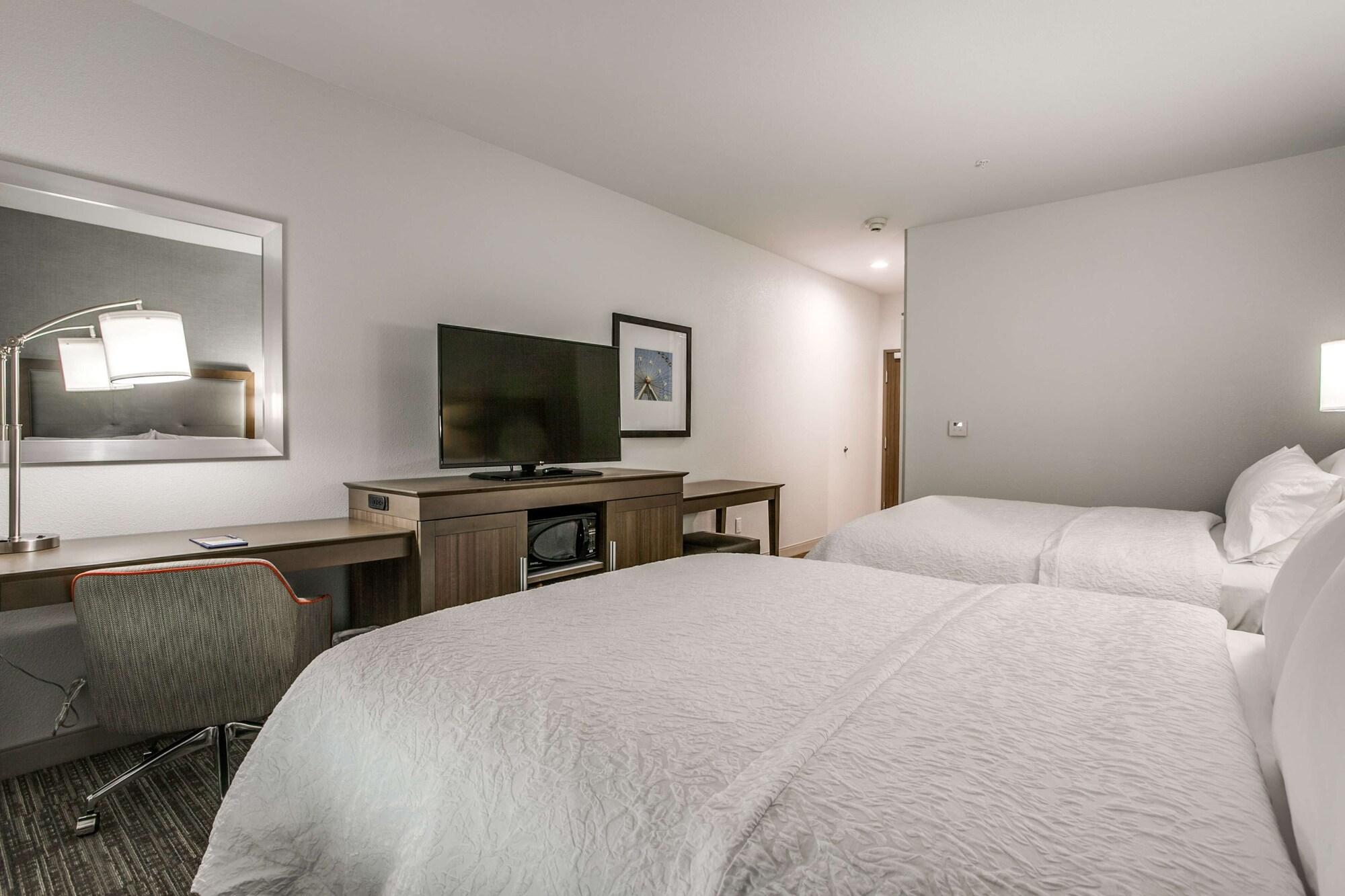 Hampton Inn & Suites Dallas-Central Expy/North Park Area