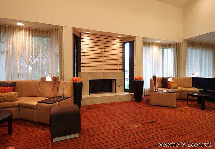 Courtyard Medical Market Center Hotel 3*