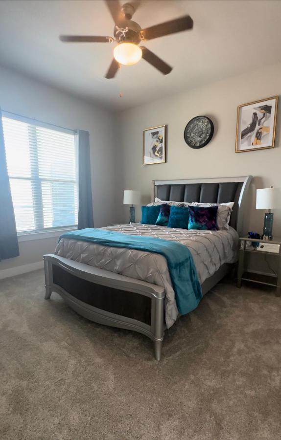 2 Bedroom 2 Full Bth In The Heart Of Dallas! Great Location! Apartment *