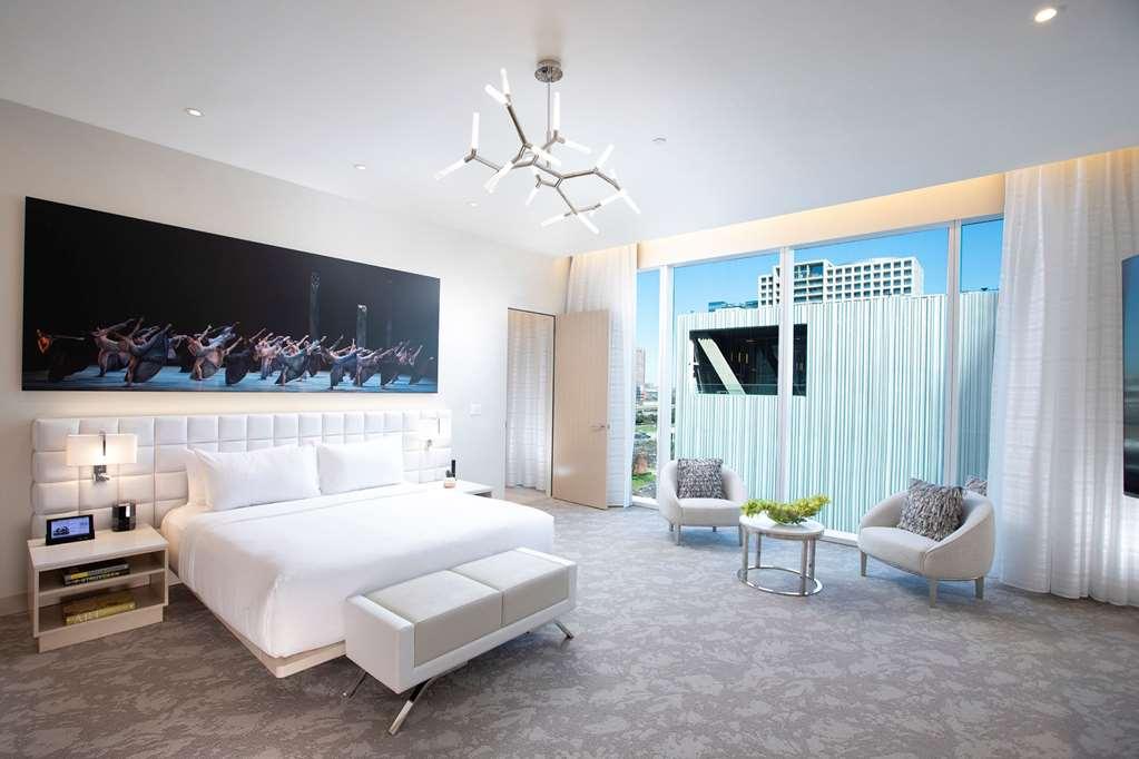 Hotel Hall Arts Dallas, Curio Collection By Hilton Dallas
