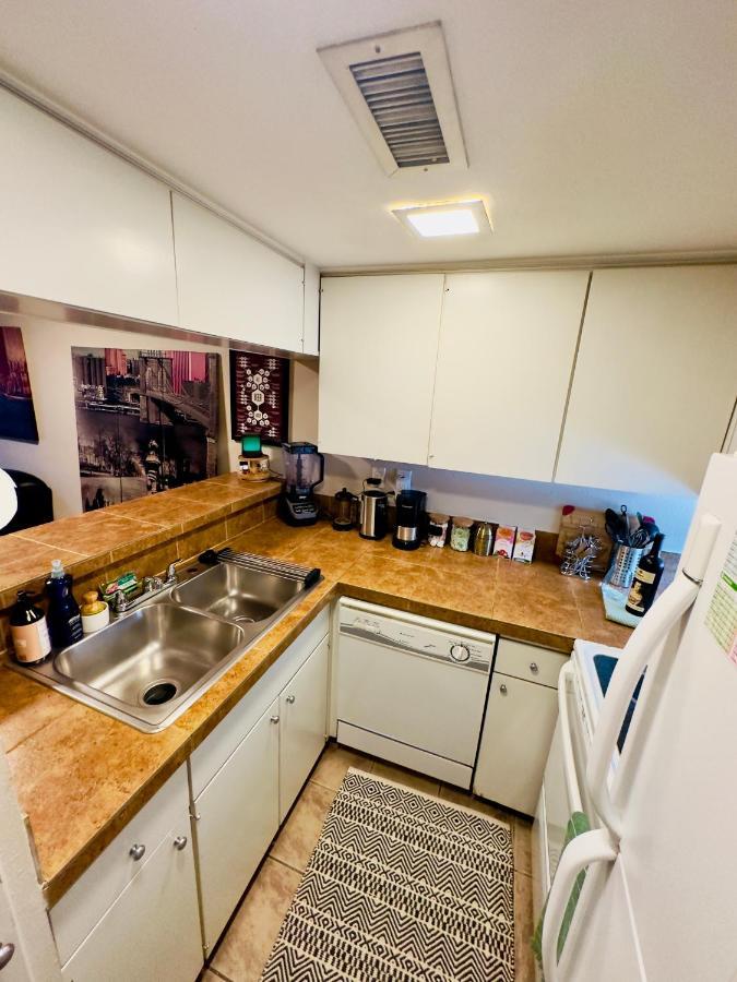 Hifi Sound & Comfort - Uptown / 2-story Loft Apartment *