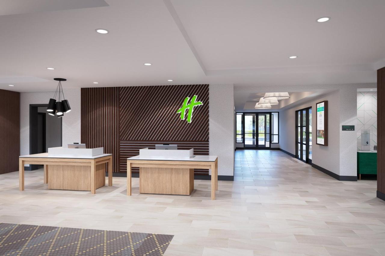 Market Ctr Field By Ihg * Dallas