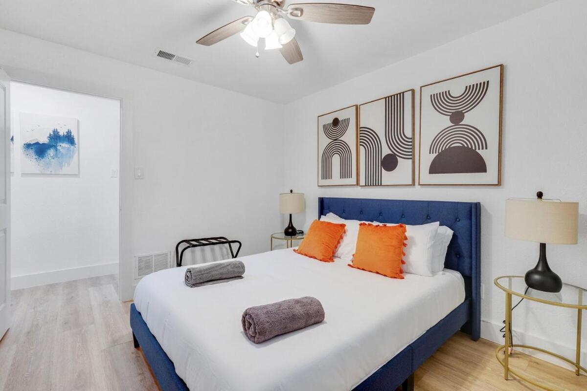 Holiday home Superior 4br 2ba With Hot Tub & Grill Dallas