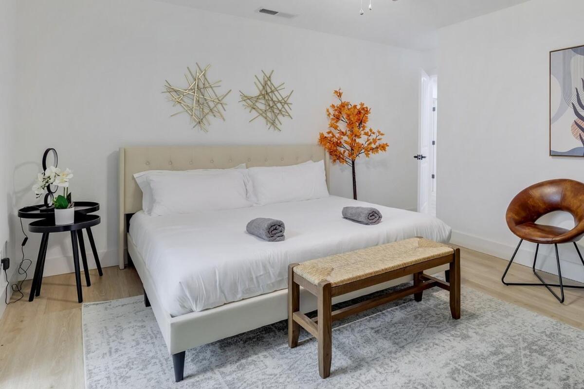 Superior 4br 2ba With Hot Tub & Grill Dallas