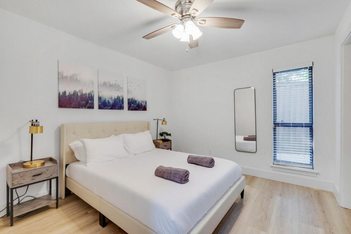 Superior 4br 2ba With Hot Tub & Grill * Dallas