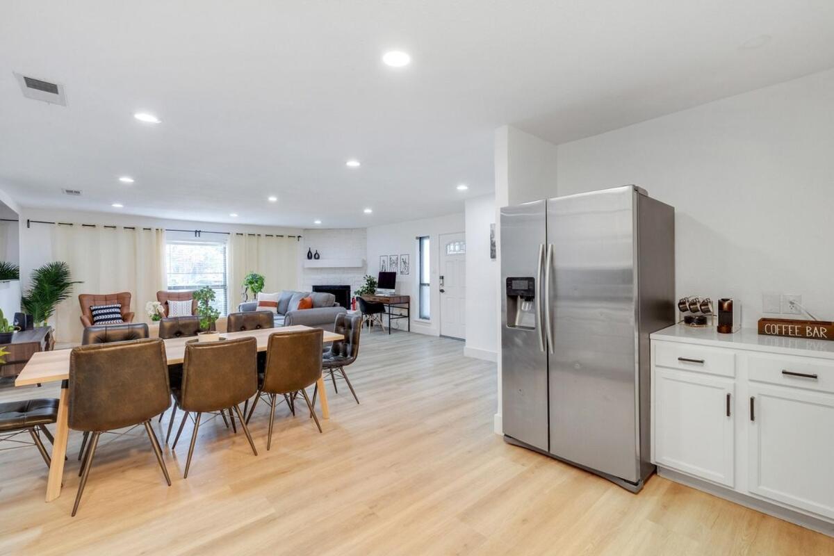Superior 4br 2ba With Hot Tub & Grill * Dallas