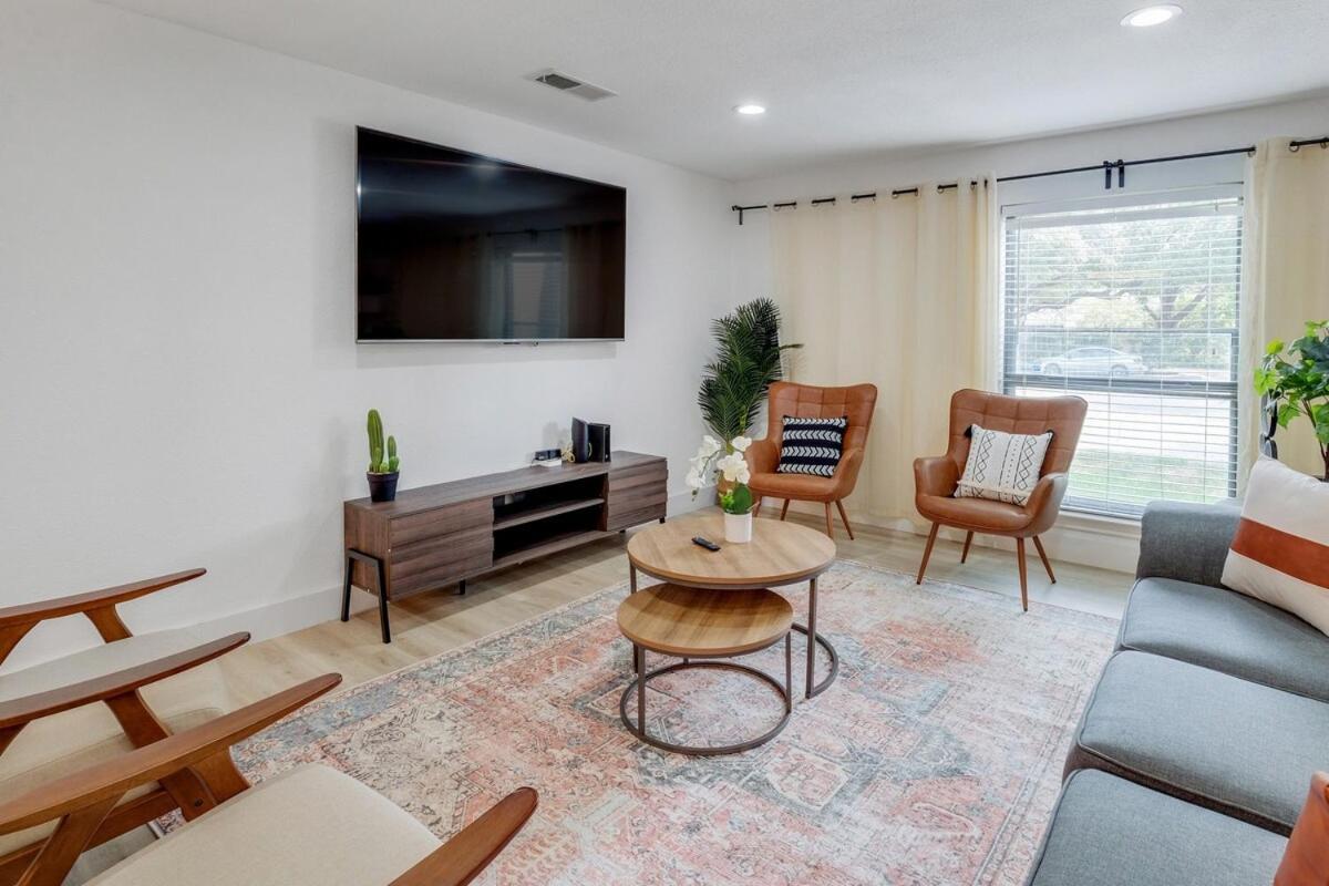 Holiday home Superior 4br 2ba With Hot Tub & Grill Dallas