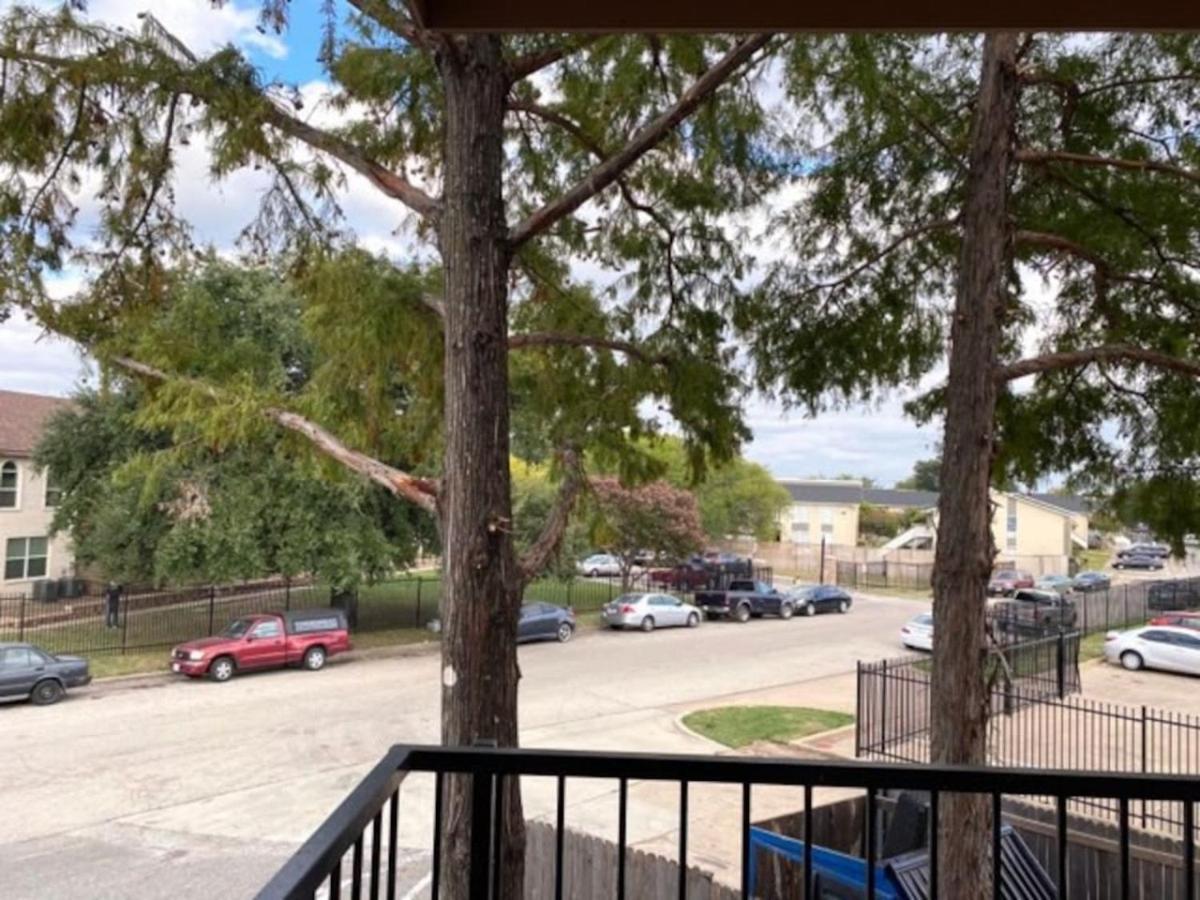 Affordable With Balcony * Dallas