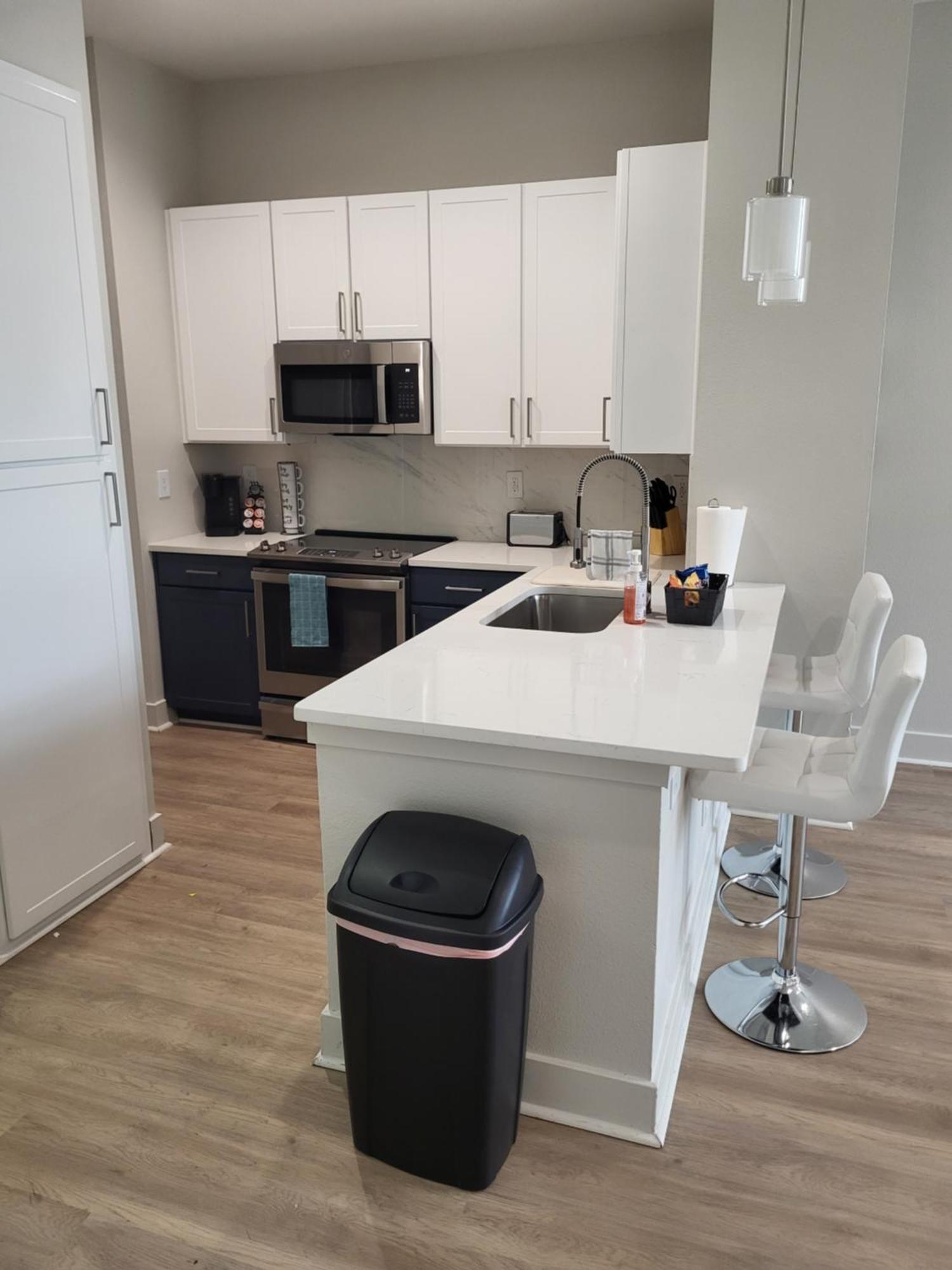 Apartment Cozy 1bedrm/1bed/air Mattress