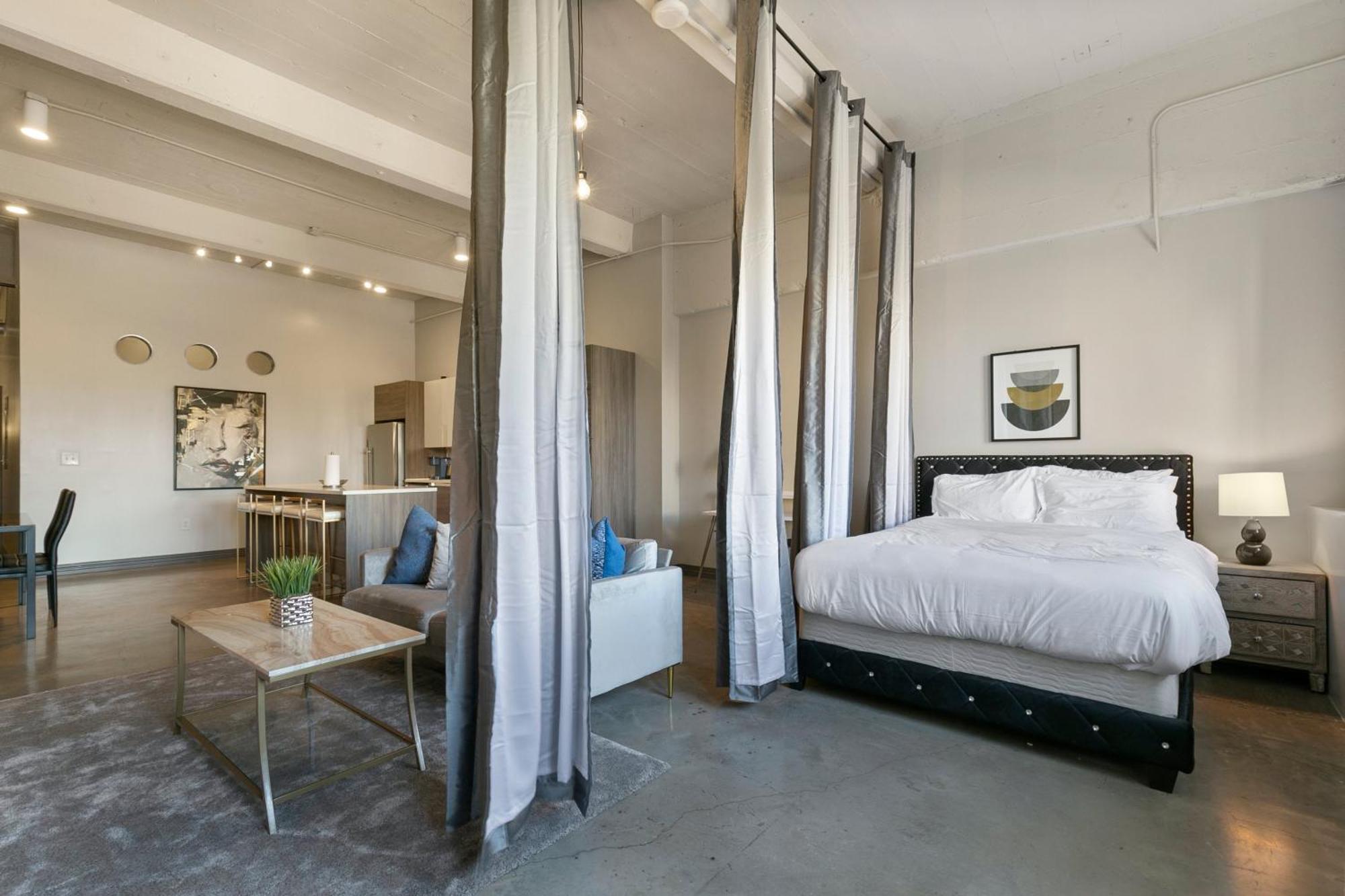 Luxury Downtown By Amyfinehouse Apartment Dallas