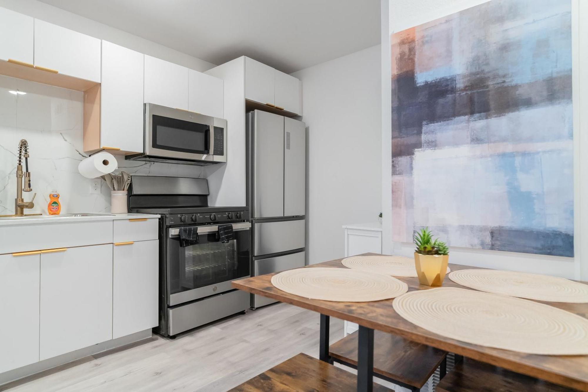 Apartment Downtown Modern Cozy *
