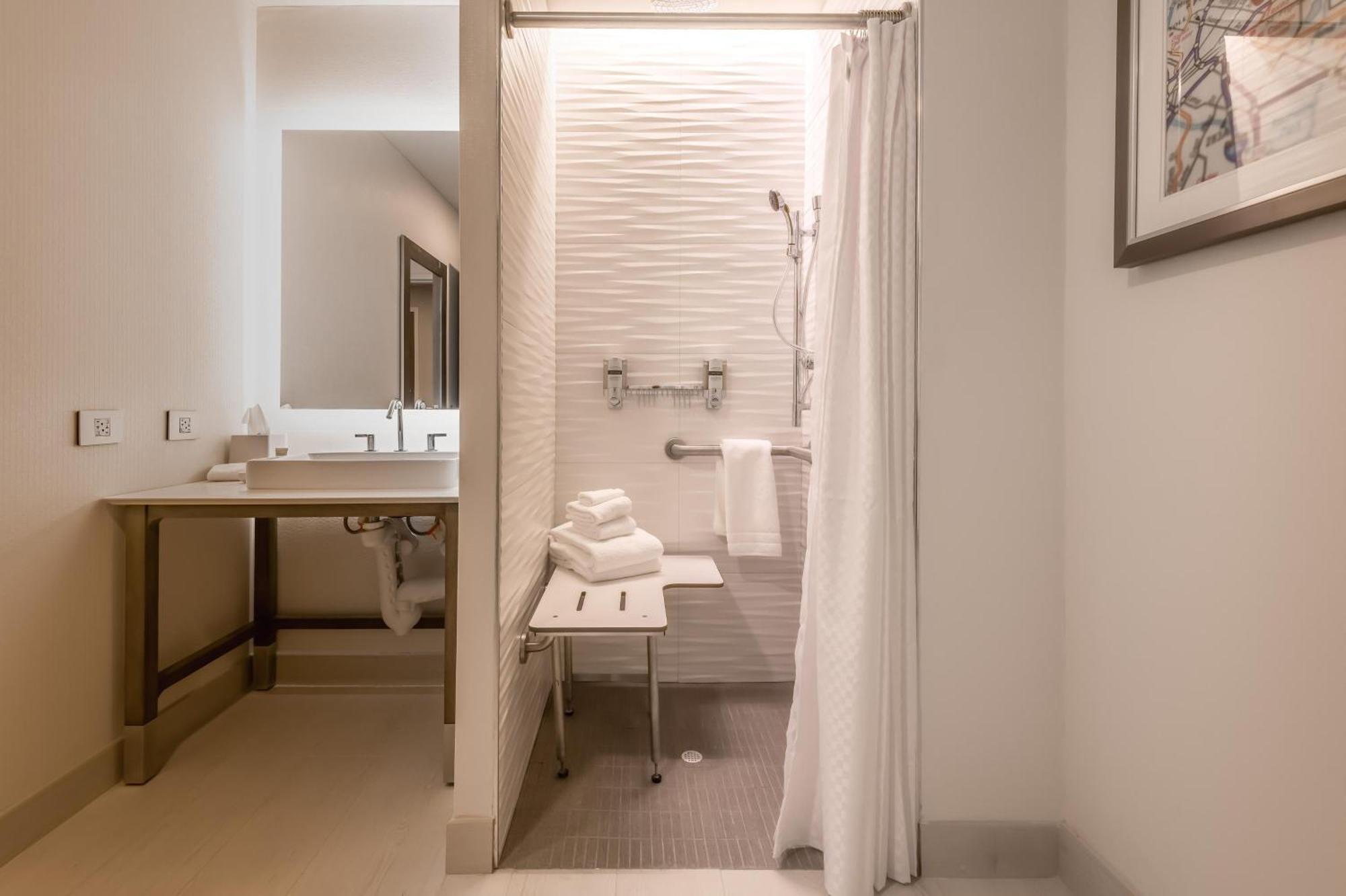 Hotel Element Downtown East