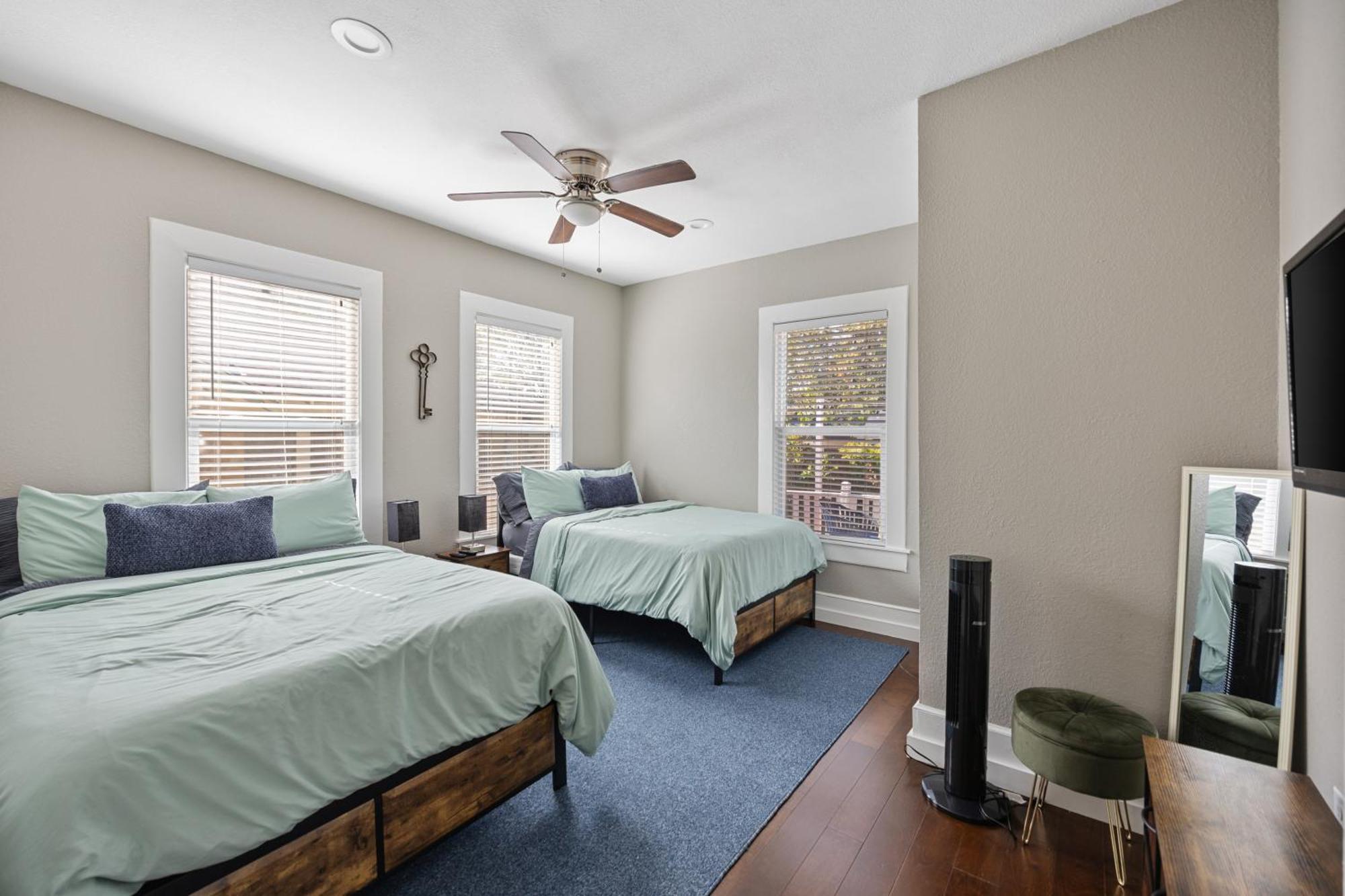 Charming Craftsman Close By Bishop Arts & Downtown Holiday home