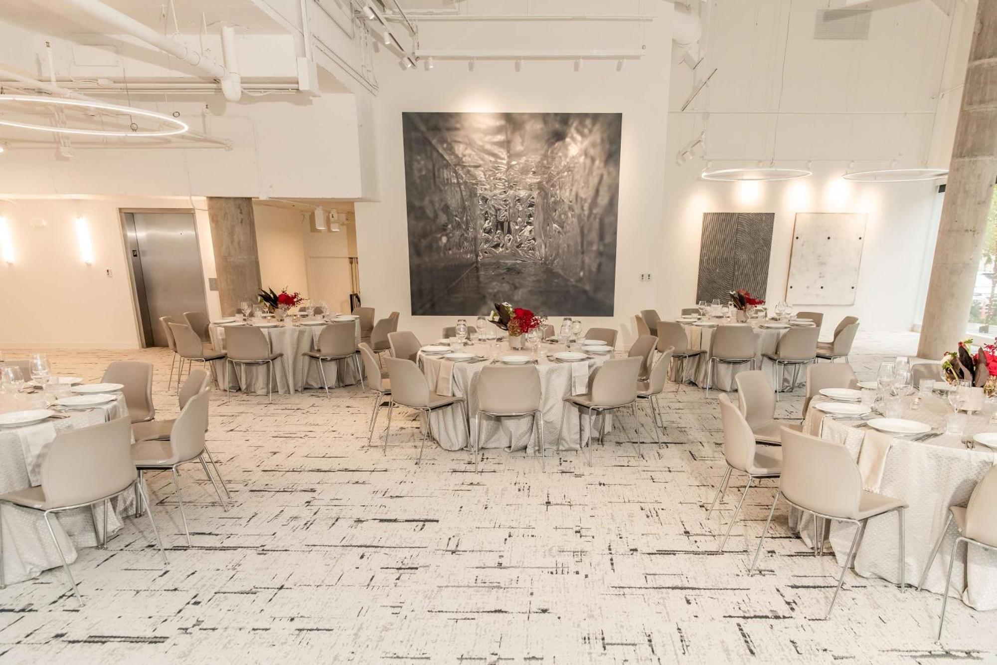 Hall Arts Dallas, Curio Collection By Hilton