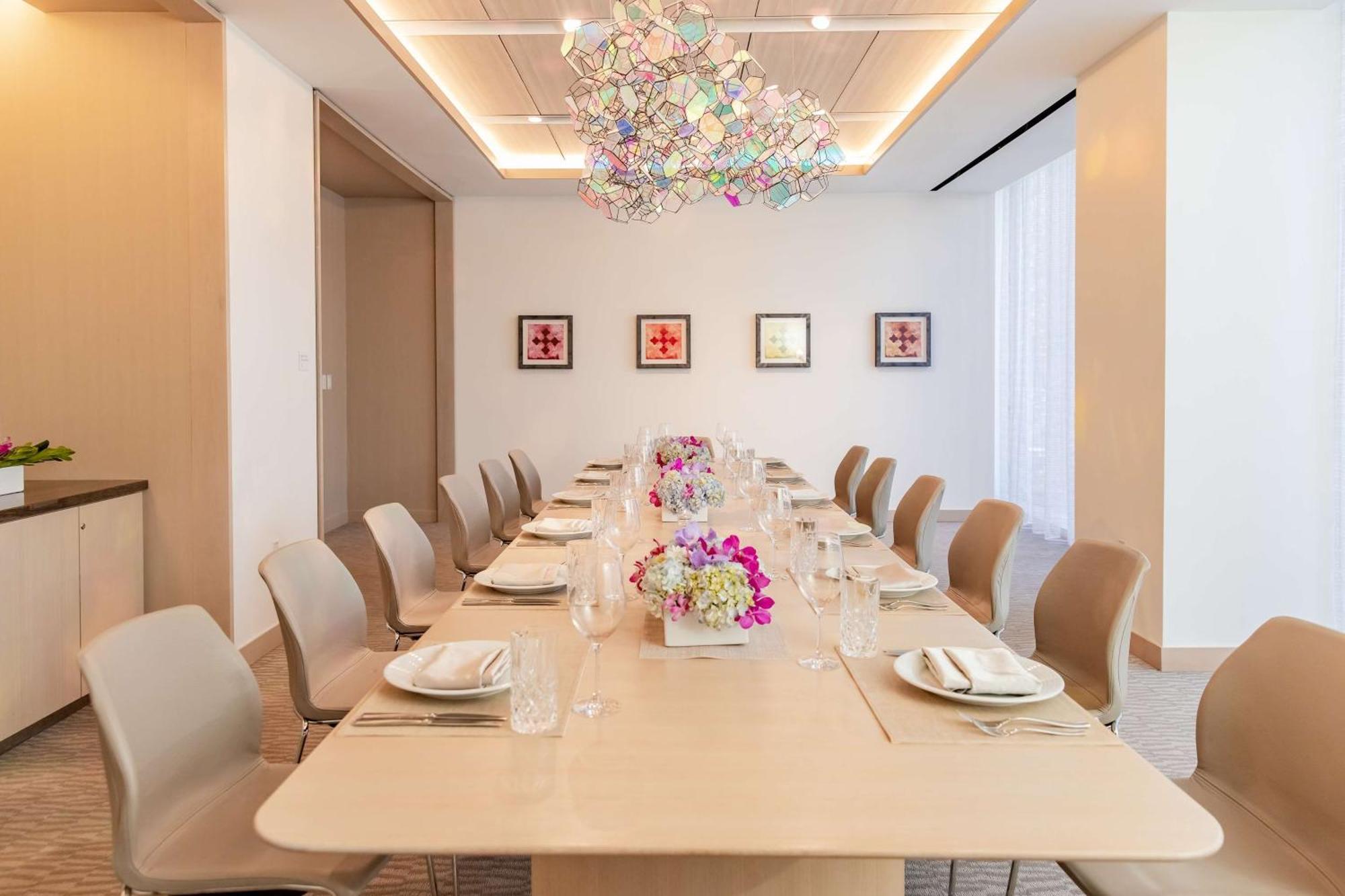Hall Arts Dallas, Curio Collection By Hilton Dallas