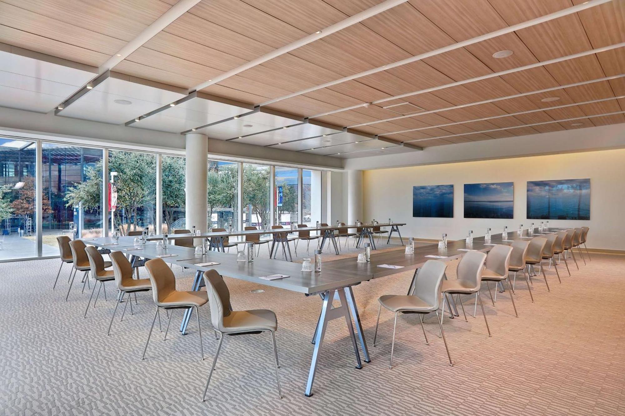Hall Arts Dallas, Curio Collection By Hilton