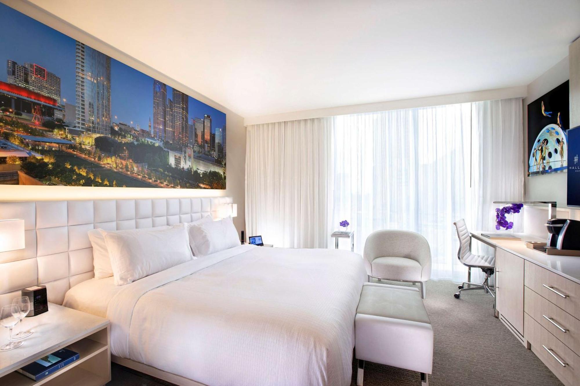 Hall Arts Dallas, Curio Collection By Hilton Dallas