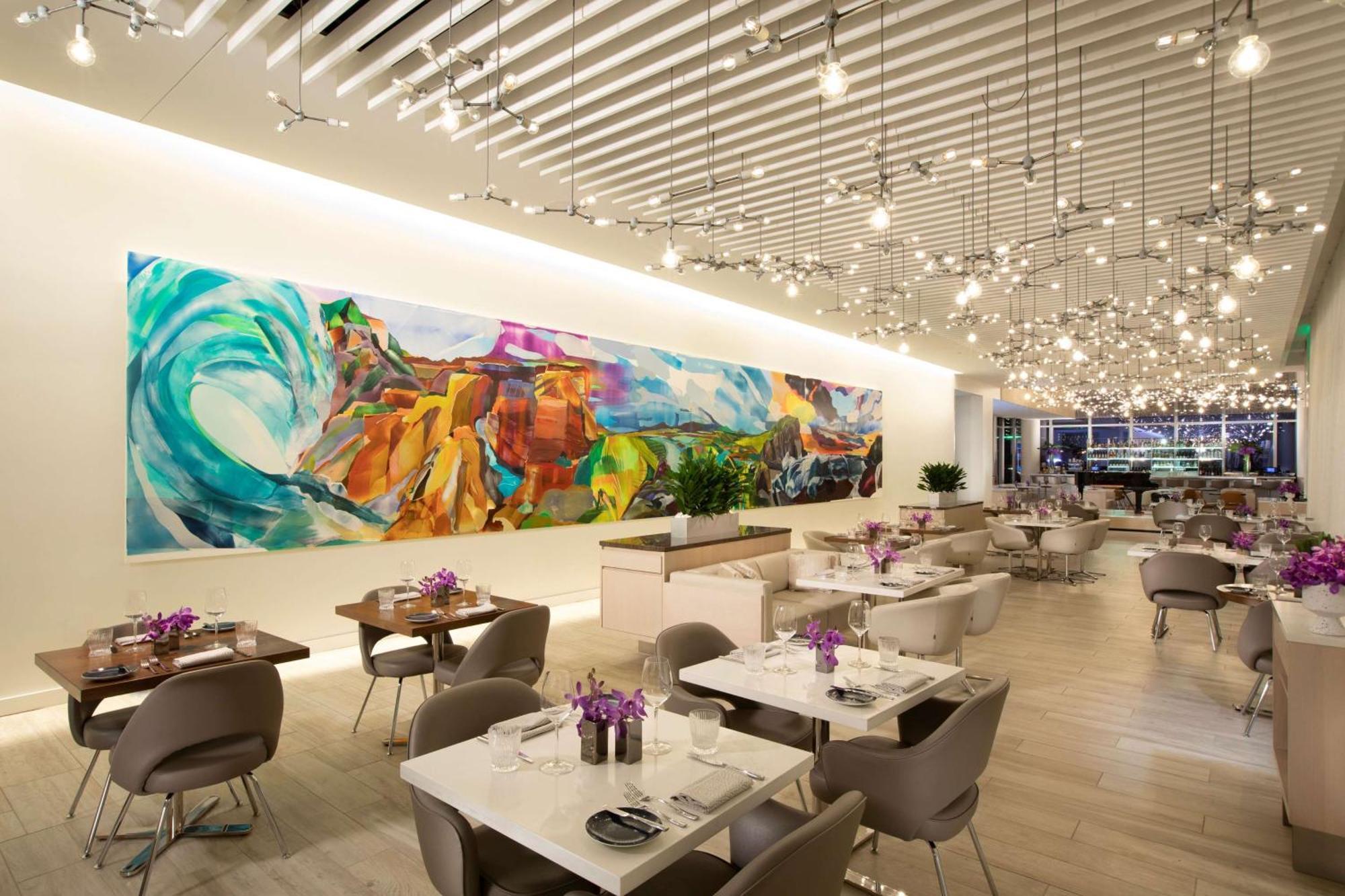 Hotel Hall Arts Dallas, Curio Collection By Hilton