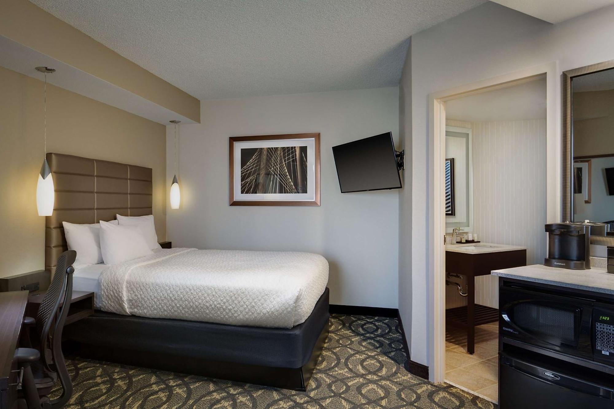 Embassy By Hilton Dallas-love Field Dallas