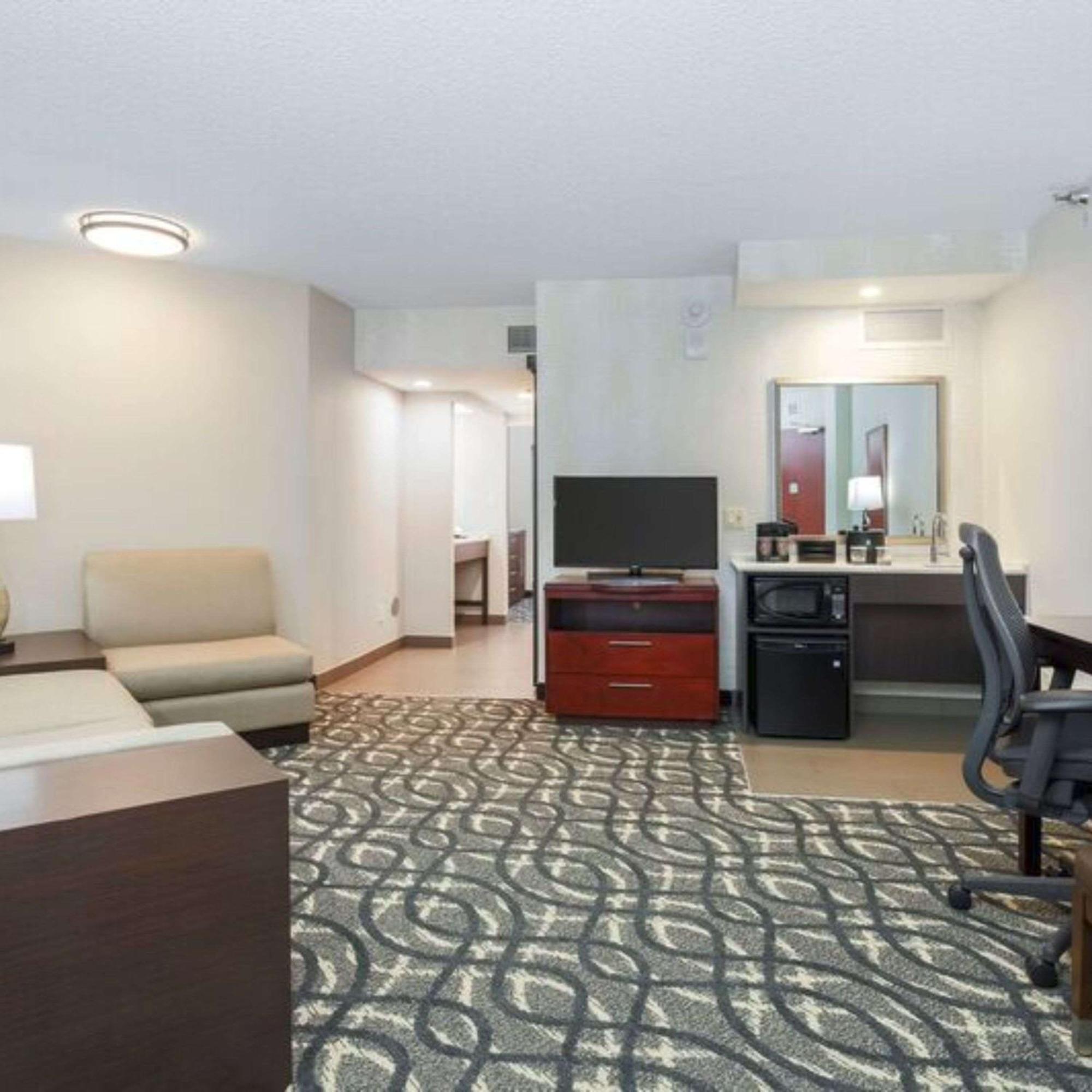 Embassy By Hilton Dallas-love Field 4* Dallas