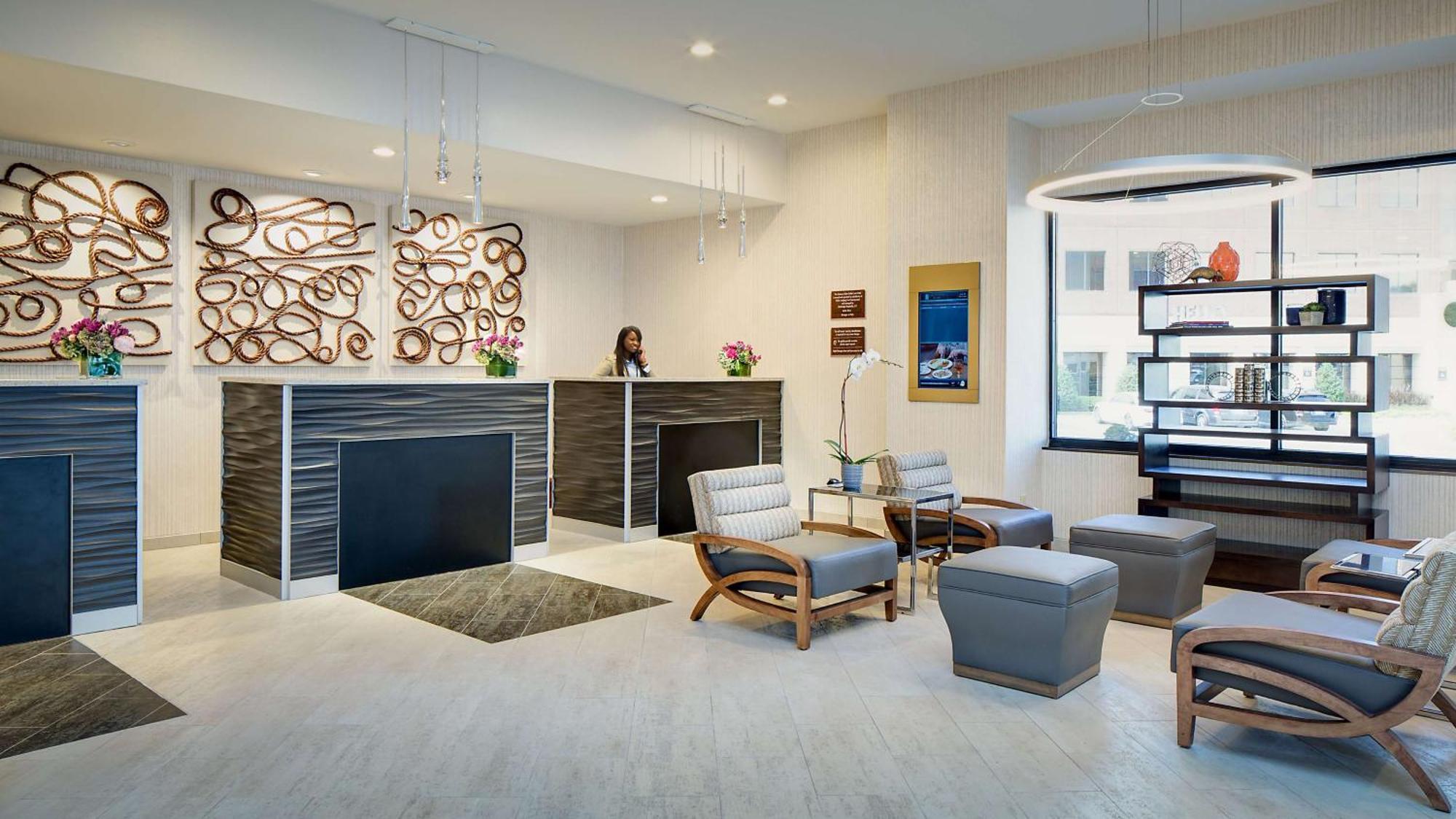 Hotel Embassy By Hilton Dallas-love Field