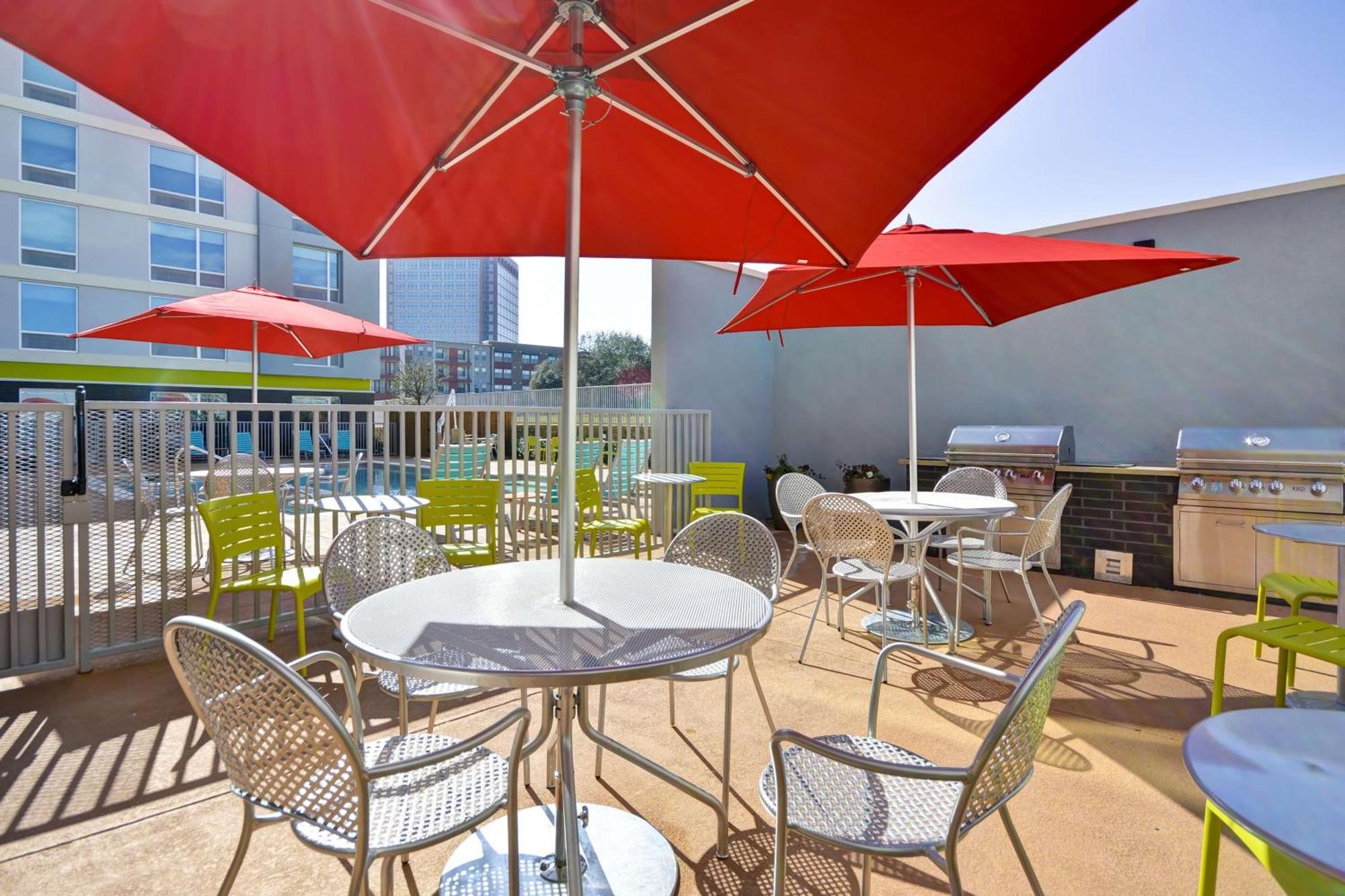 Hotel Home2 By Hilton North Park 3*