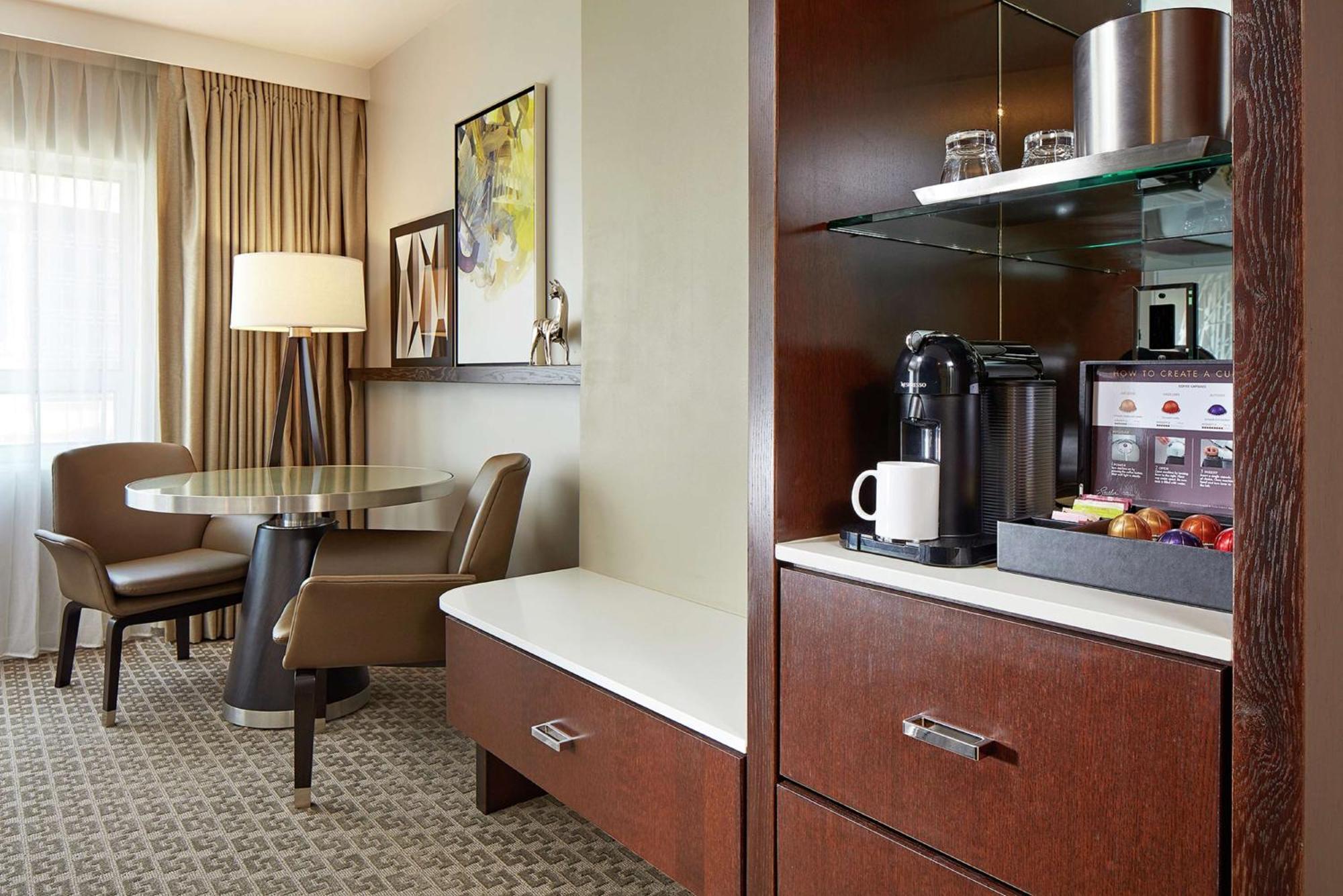 The Statler Dallas, Curio Collection By Hilton Dallas