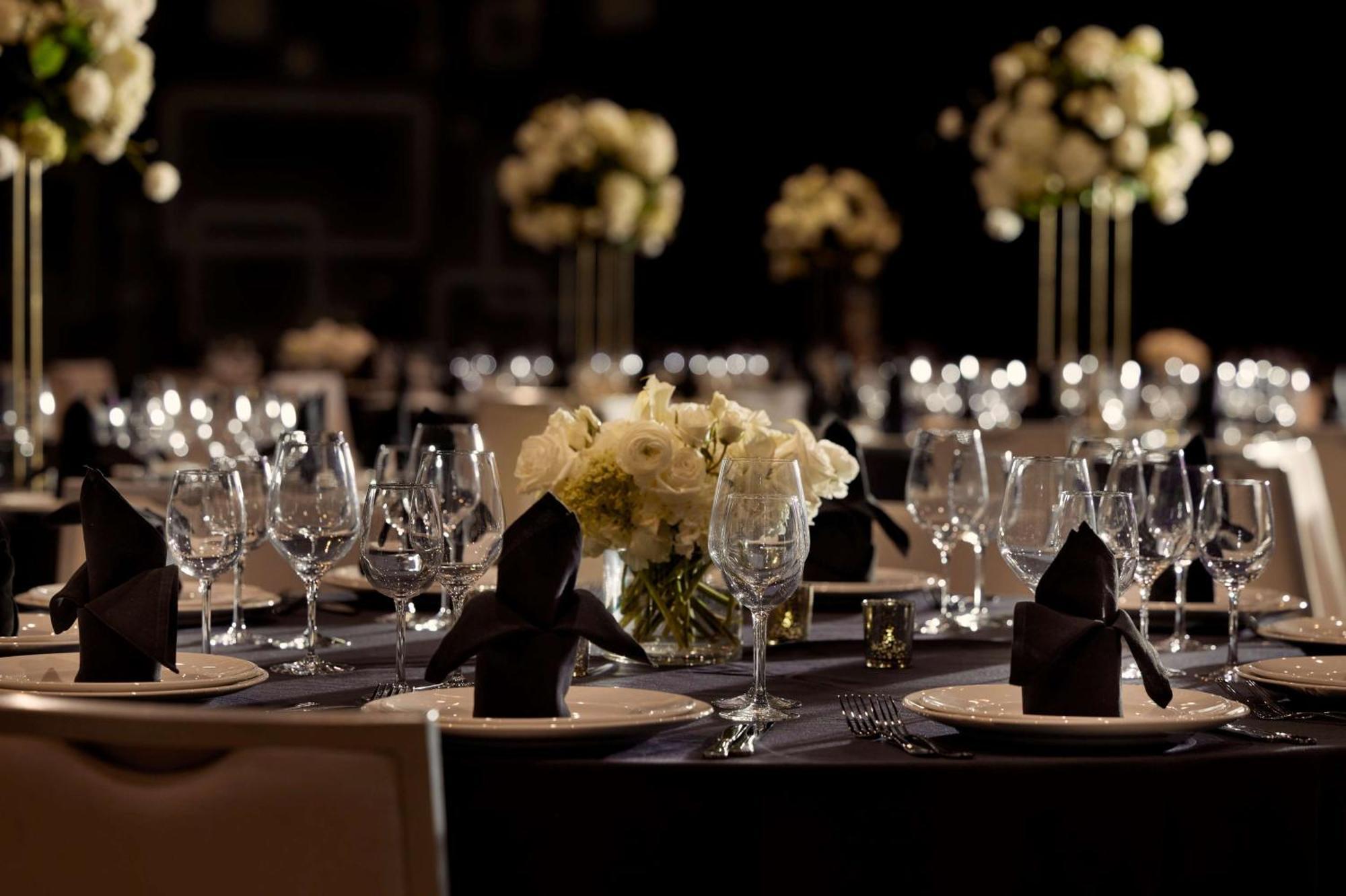 The Statler Dallas, Curio Collection By Hilton Hotel Dallas