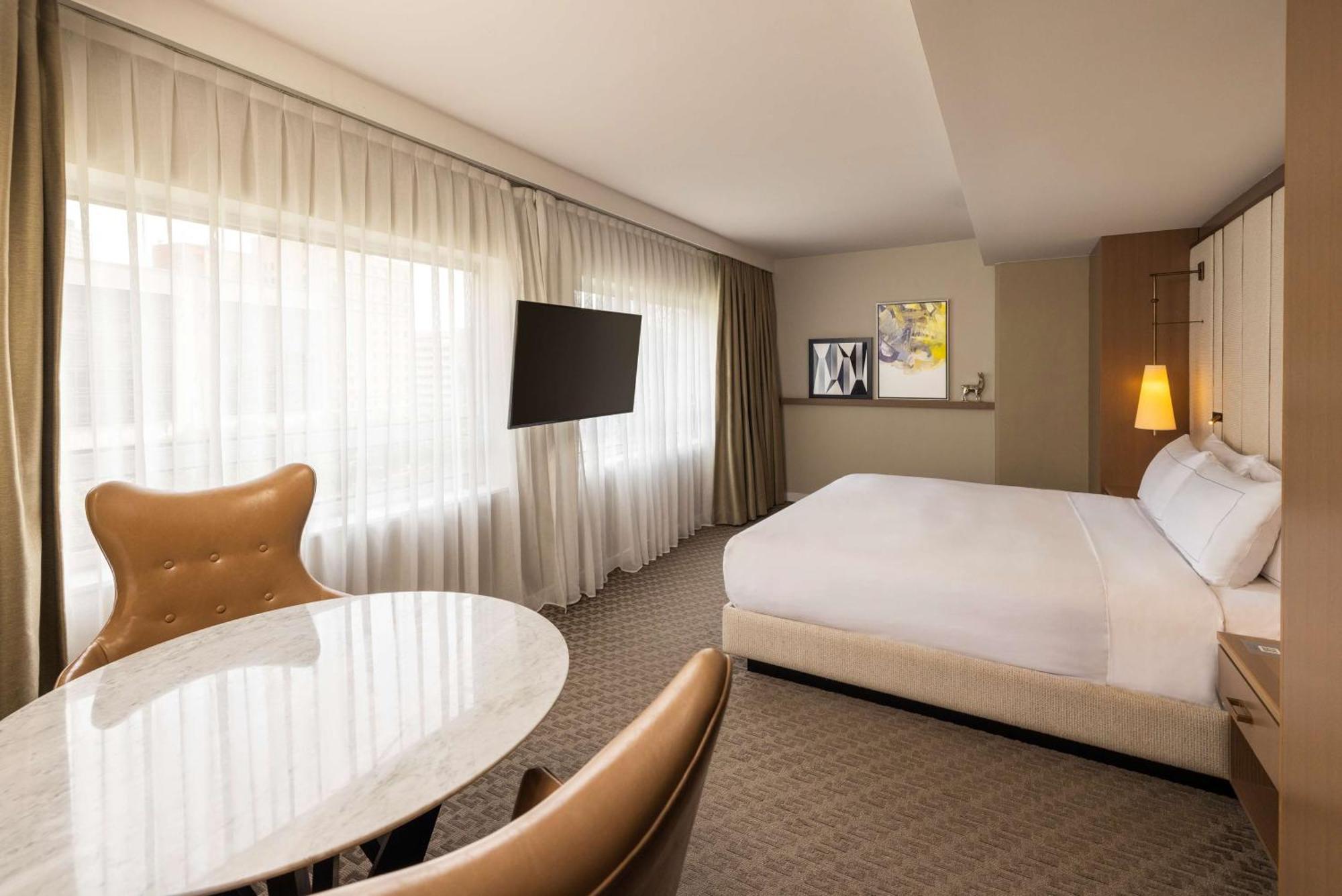 Hotel The Statler Dallas, Curio Collection By Hilton Dallas