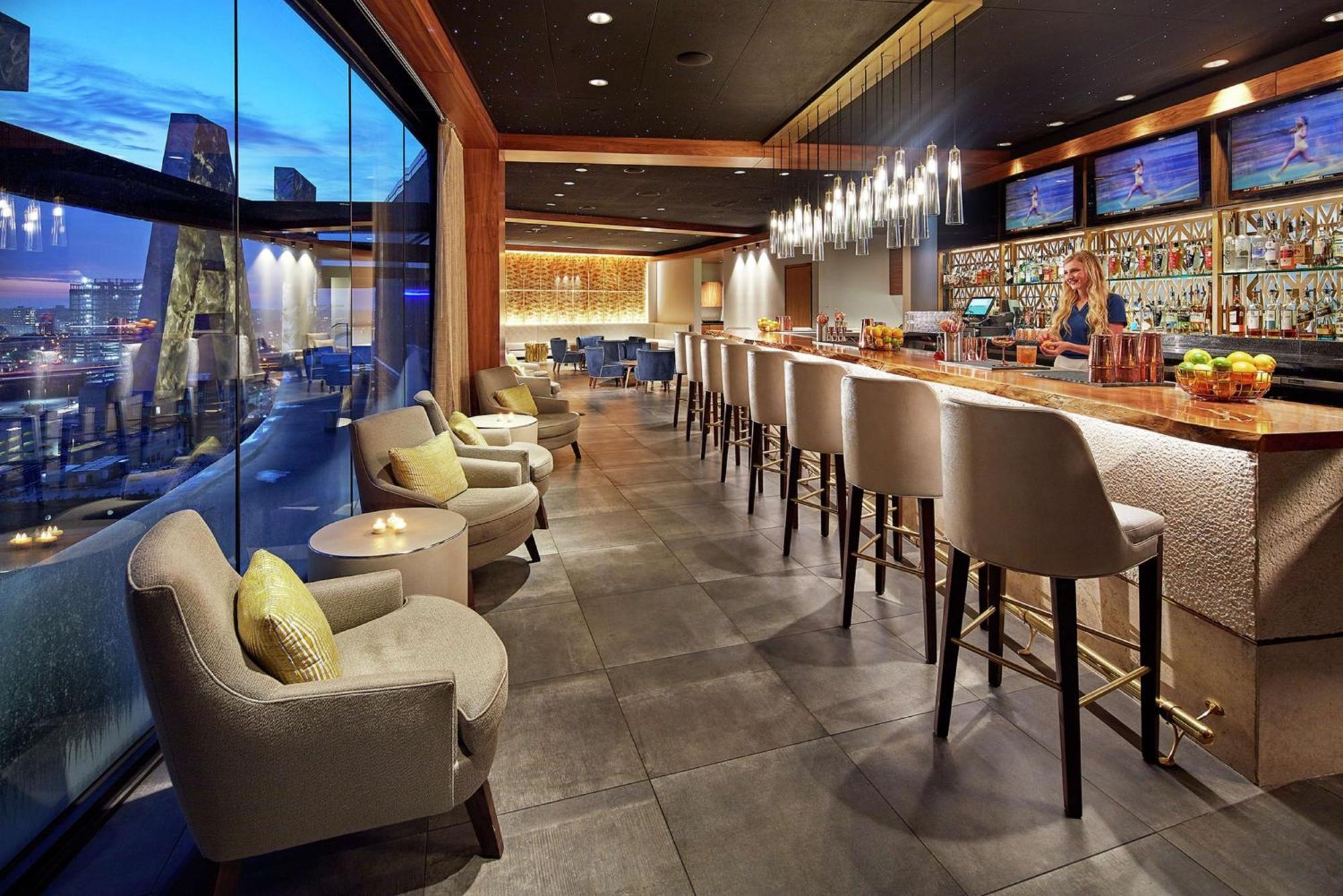 Hotel The Statler Dallas, Curio Collection By Hilton 4*