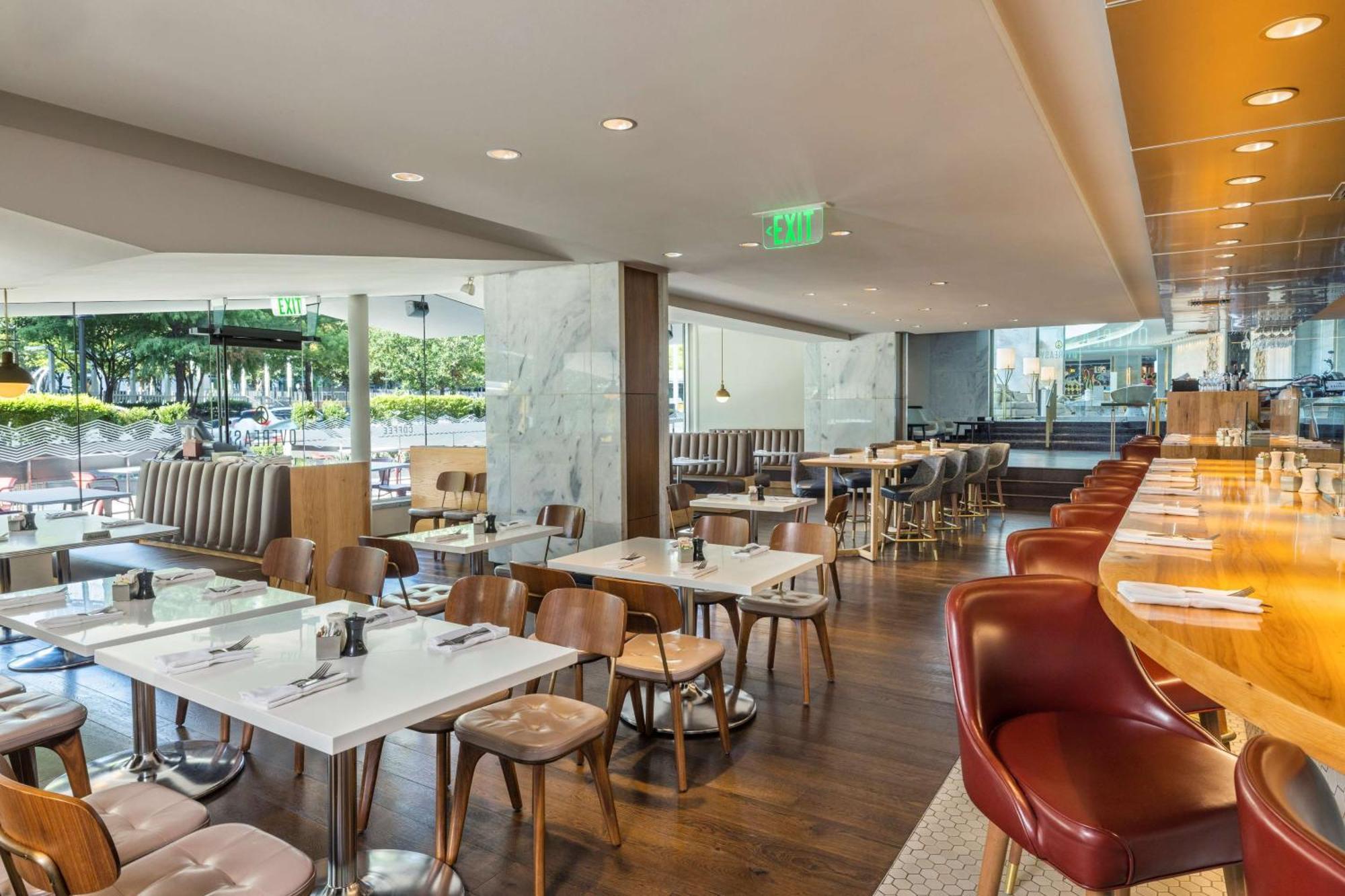 The Statler Dallas, Curio Collection By Hilton