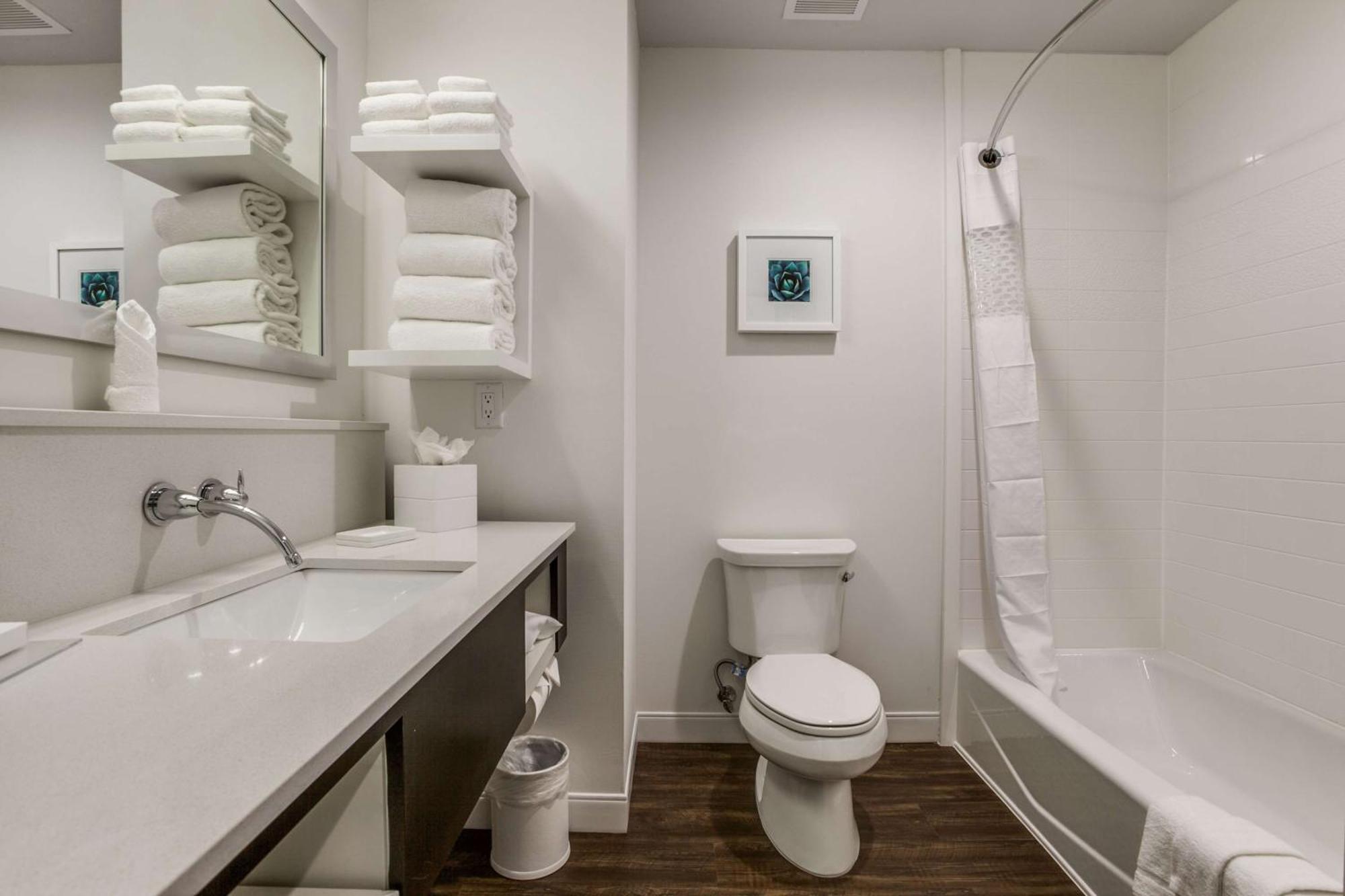 Hampton Inn & Suites Dallas-Central Expy/North Park Area 3* Dallas