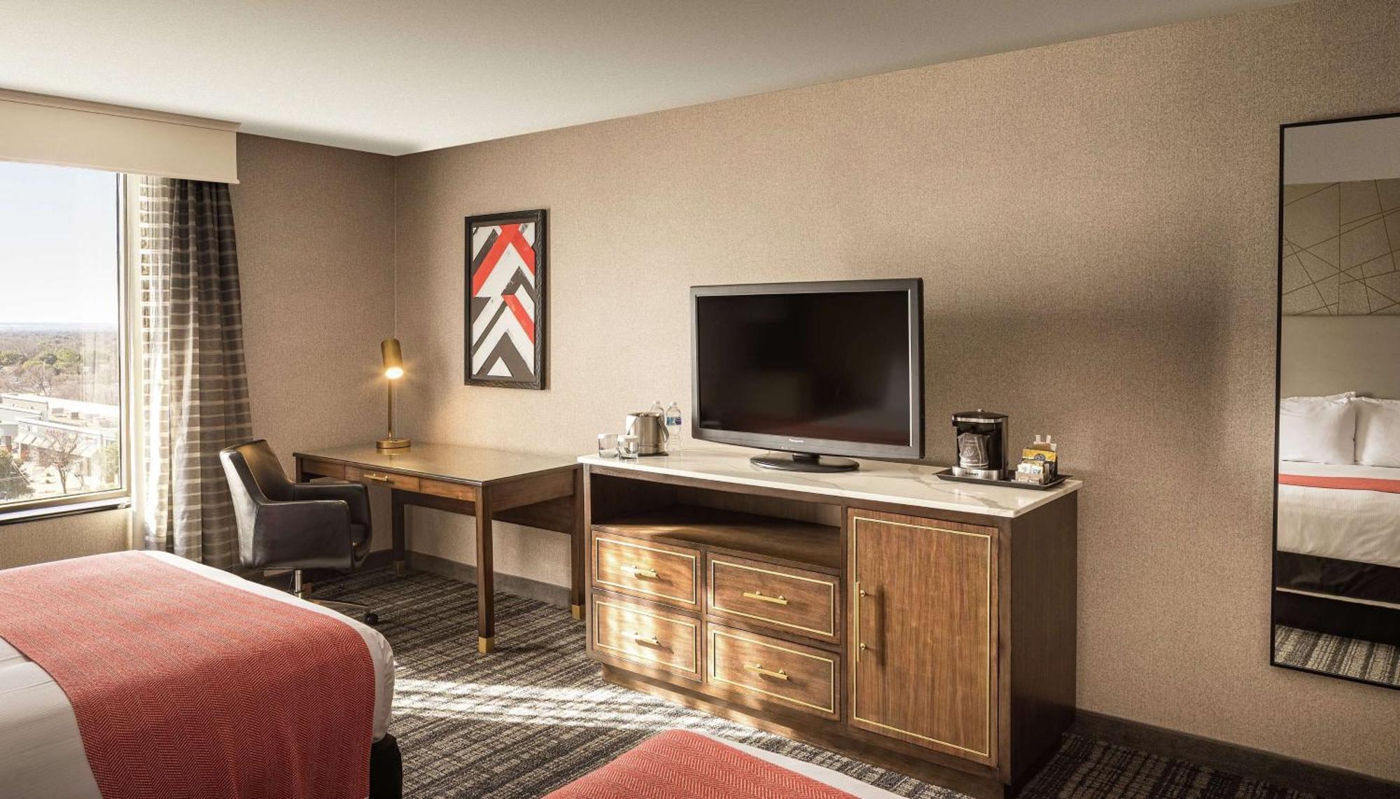 Hotel Doubletree By Hilton Near The Galleria Dallas
