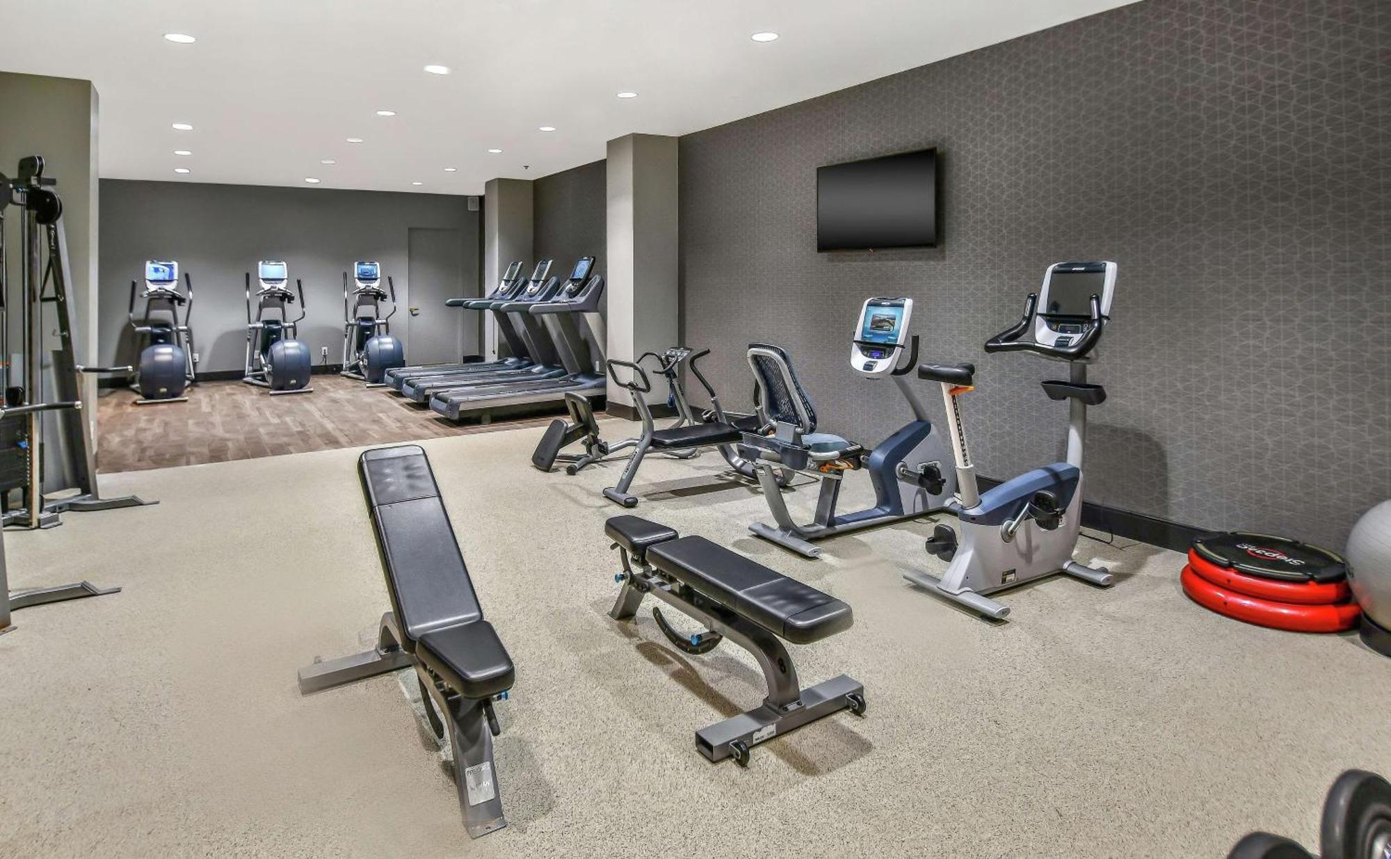 Hilton Dallas-park Cities 3*