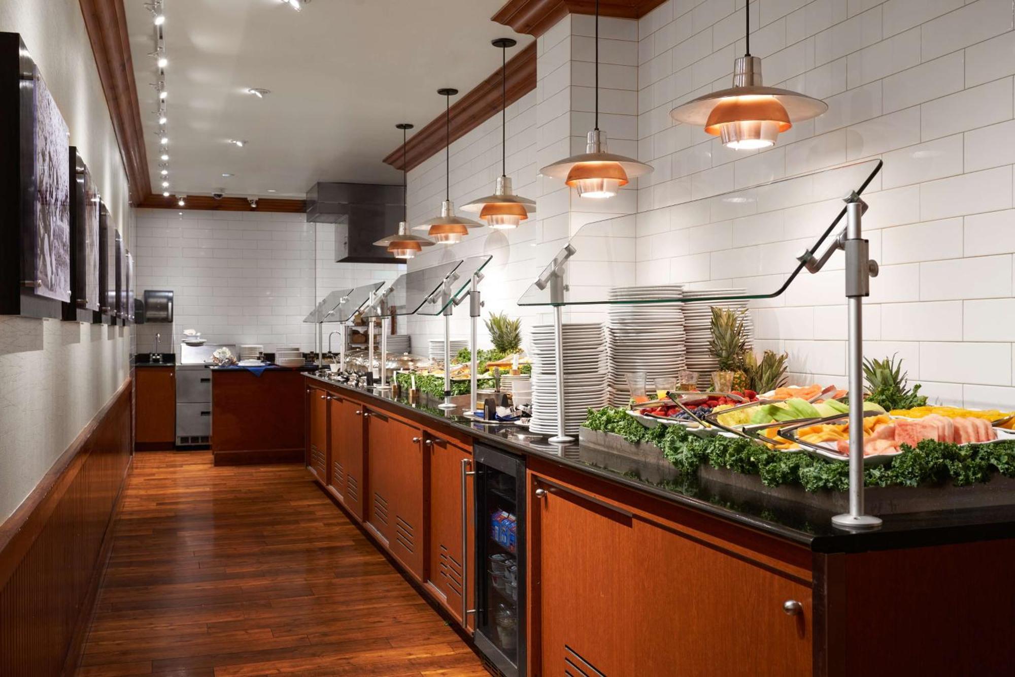 Hotel Doubletree By Hilton - Field Dallas